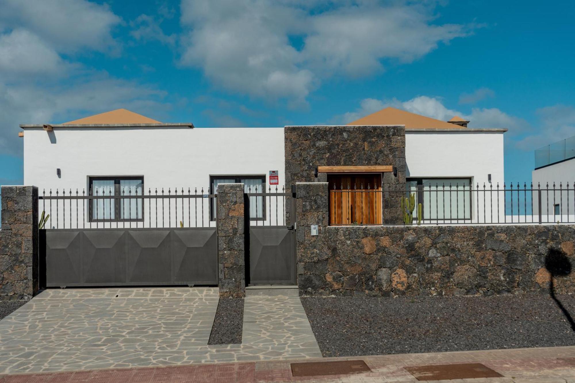Appartement Seascape Heated Pool, Air-Con, View, Adult Only à Corralejo Extérieur photo